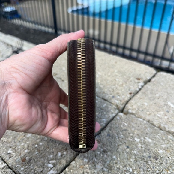 Louis Vuitton Long  Damier Zippy Wallet - Picture 3 of 12